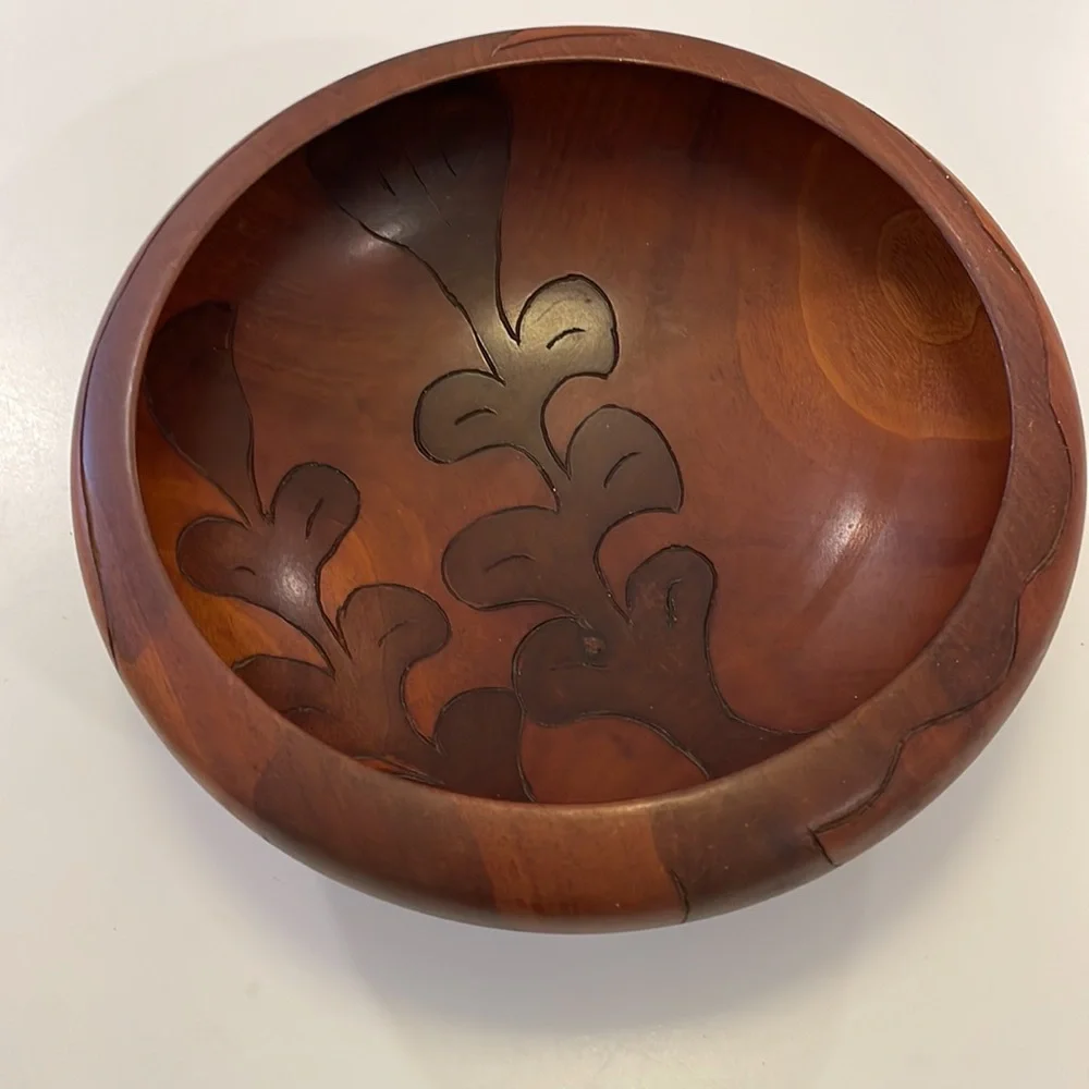 Bohemian hand carved large salad bowl. Vintage 1960s.